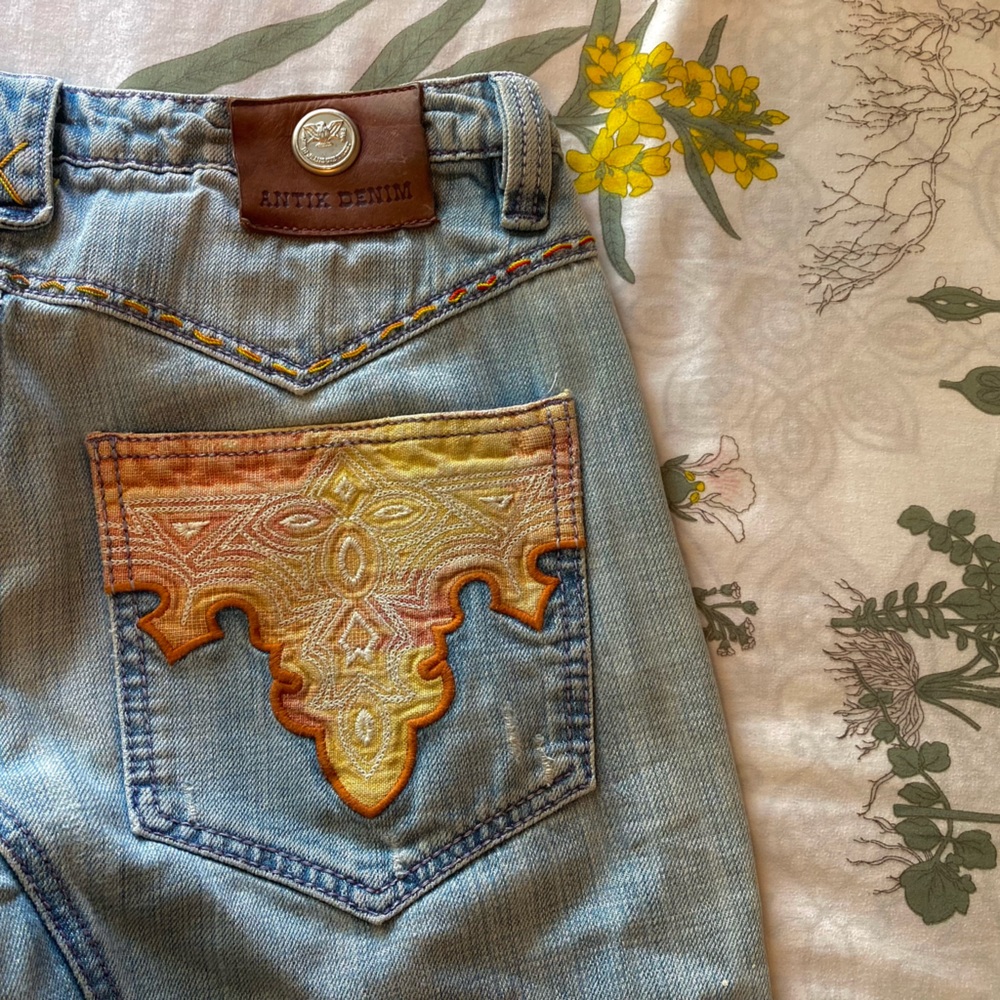 Cowboy Inspired flares denim low rise jeans in great condition